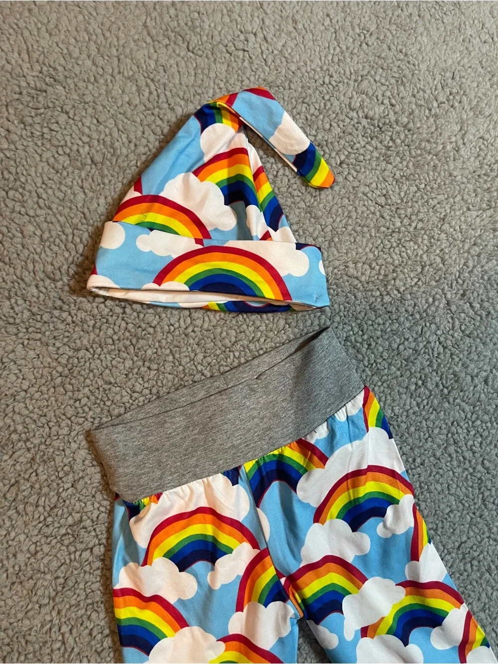 Baby 2 Pc Rainbow Cloud Outfit Set Size 80 12-18M Blue Pants & Matching Hat